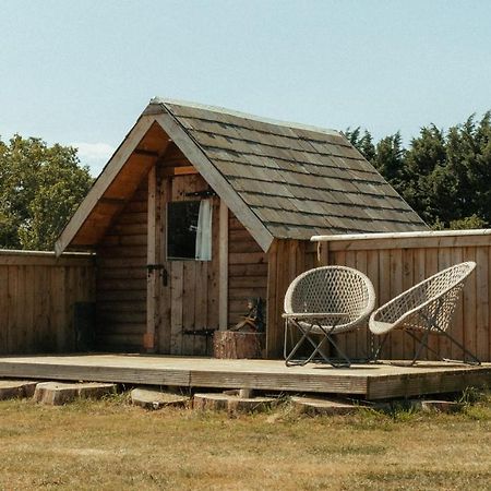 Glamping At The Retreat Wiltshire Is Rural Bliss Villa Chippenham  Exterior foto