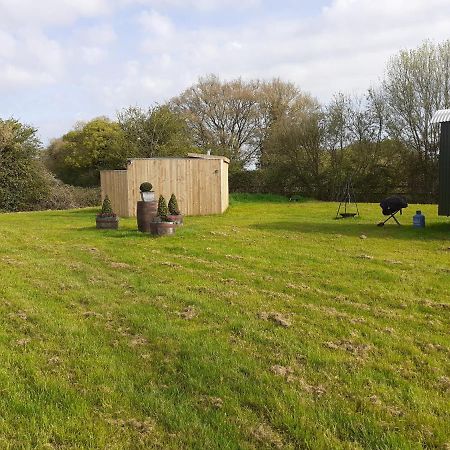 Glamping At The Retreat Wiltshire Is Rural Bliss Villa Chippenham  Exterior foto
