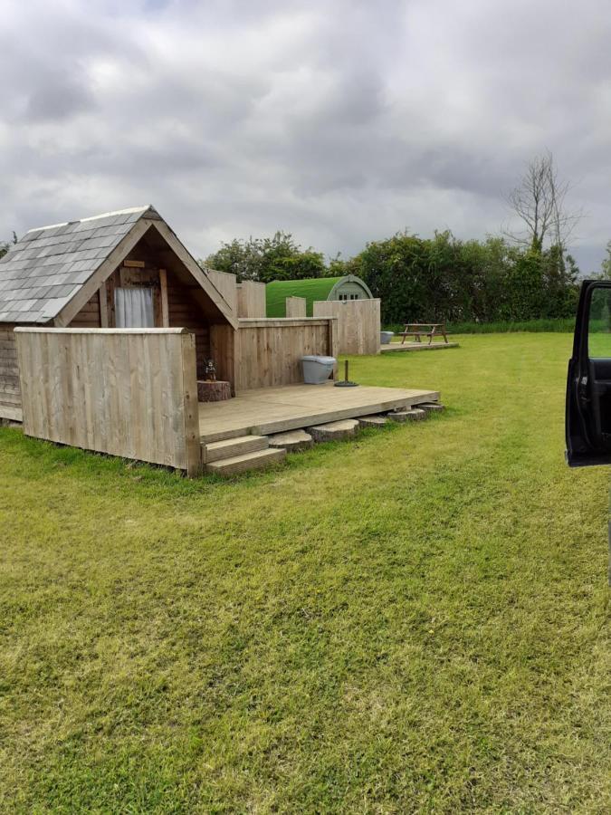 Glamping At The Retreat Wiltshire Is Rural Bliss Villa Chippenham  Exterior foto
