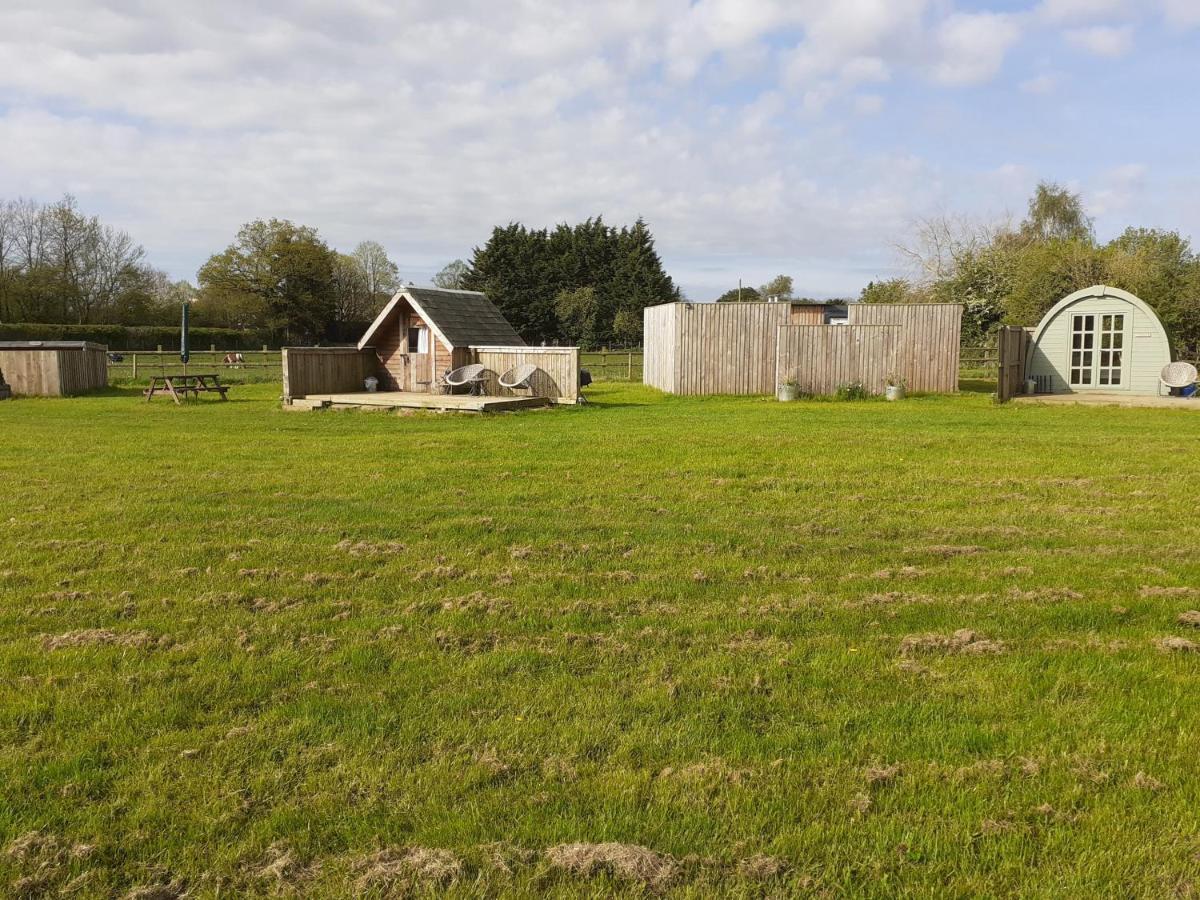 Glamping At The Retreat Wiltshire Is Rural Bliss Villa Chippenham  Exterior foto